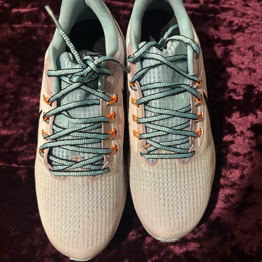Nike Women's Athletic Shoes - Light Blue and Coral